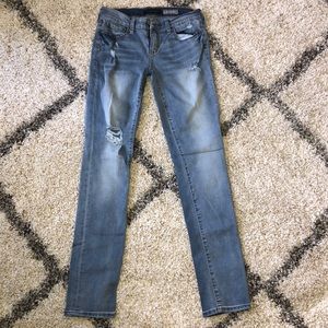 Aeropostale Ripped Knee Skinny Jeans